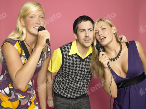 Preview: Three Friends Singing