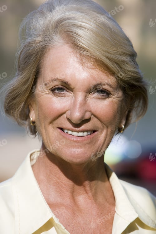 Preview: Senior Woman Smiling, Close-Up, Front View, Portrait