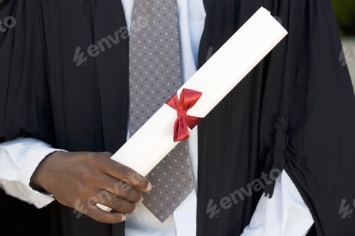 Preview: A Graduate, Close-Up