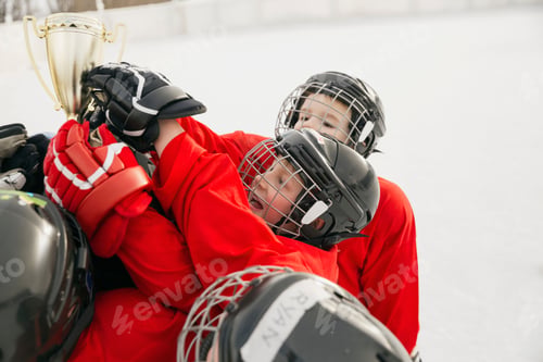 Preview: Ice Hockey Team Holding Trophy