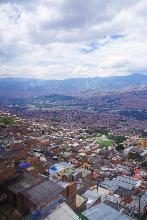 Preview: Medellin Slums And Cable Car