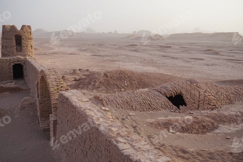 Preview: Castle In The Desert