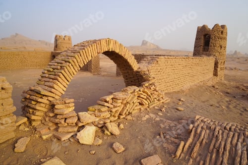 Preview: Castle In The Desert