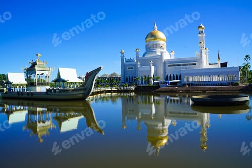Preview: Omar Ali Saifuddien Mosque In Brunei