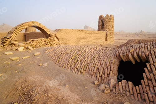 Preview: Castle In The Desert