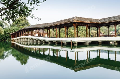Preview: Ancient Traditional Gallery Bridge On The West Lake In Hangzhou,China