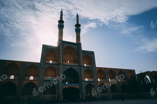 Preview: The Amir Chakhmaq Complex Is A Prominent Structure In Yazd, Iran, Noted For Its Symmetrical Sunken