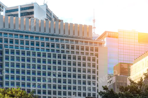 Visualização: Arquitetura moderna de Hong Kong; Edifício comercial de Hong Kong de perto