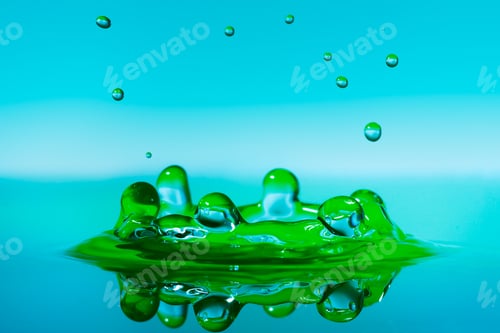 Preview: Falling Drop Splashing Into Water