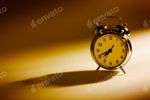 Preview: Close Up View Of The Old Alarm Clock