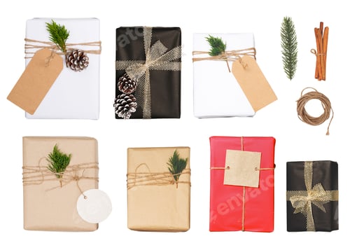 Preview: Christmas Gift Box With Greeting Tag - Christmas Present Isolated On White Background With Clipping