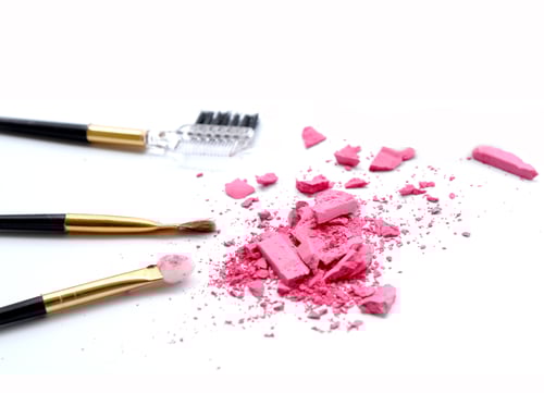 Preview: Broken Pink Eye Shadow with Makeup Brushes