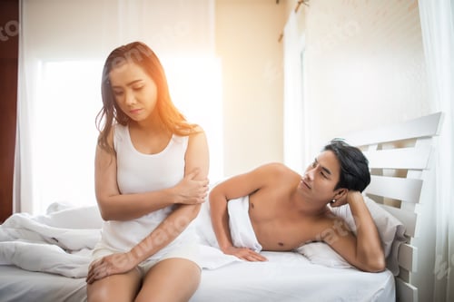 Preview: Sadness Girlfriend Sit On Bed Think Of Relationship Problems With Her Boyfriend