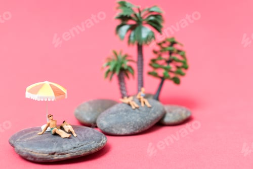 Preview: Miniature People Wearing Swimsuit Relaxing On The Rock With Pink Background , Valentine'S Day