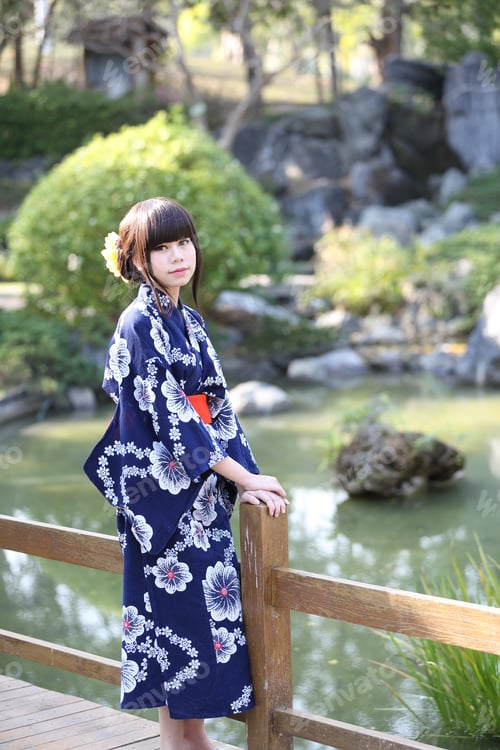 Preview: The Girl With Japanese Yukata