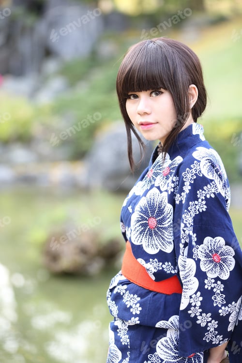 Preview: The Girl With Japanese Yukata