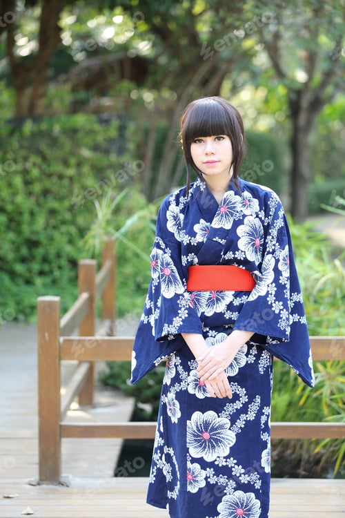 Preview: The Girl With Japanese Yukata