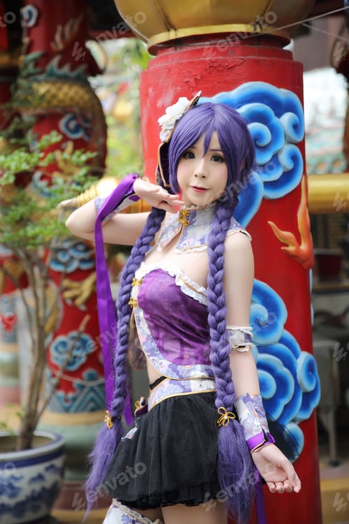 Preview: Portrait Of Asian Young Woman With Purple Chinese Dress Cosplay With Temple