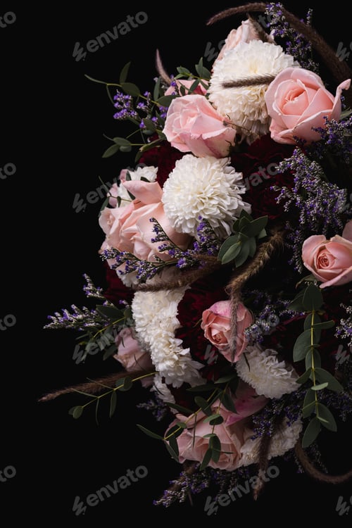 Preview: A Vertical Shot Of A Luxurious Bouquet Of Pink And Red Roses And White Dahlias On A Black Background