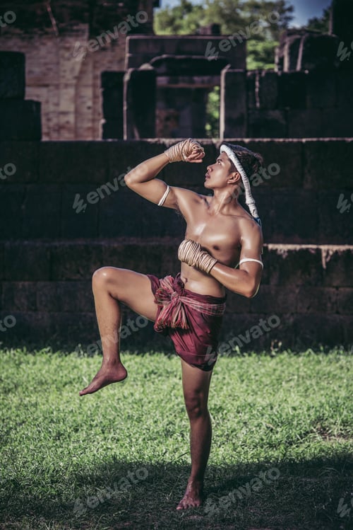 Preview: A Boxer Tied A Rope In His Hand And Performed A Fight, The Martial Arts Of Muay Thai.