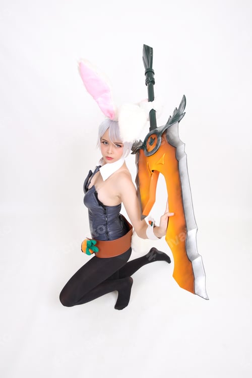 Preview: Bunny Girl Isolated In White Background