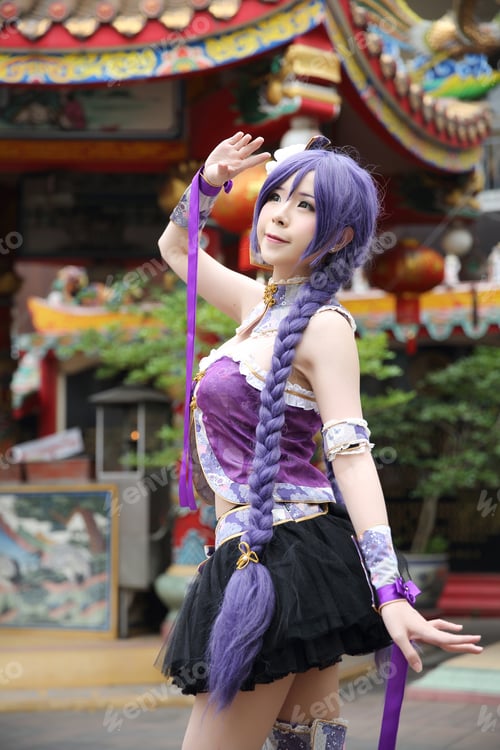 Preview: Portrait Of Asian Young Woman Dancing With Purple Chinese Dress Cosplay With Temple