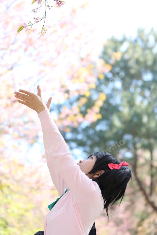 Preview: Asian Schoolgirl With Nature