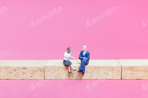 Preview: Miniature People : Couple With House On Pink Background , Valentine'S Day Concept