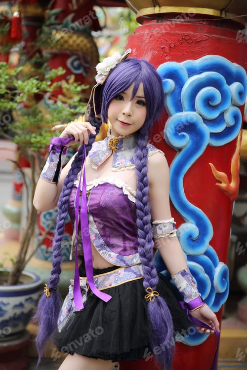 Preview: Portrait Of Asian Young Woman With Purple Chinese Dress Cosplay With Temple