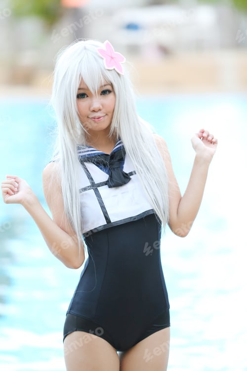 Vista previa: Asian Cosplay Girl With Swim Suite