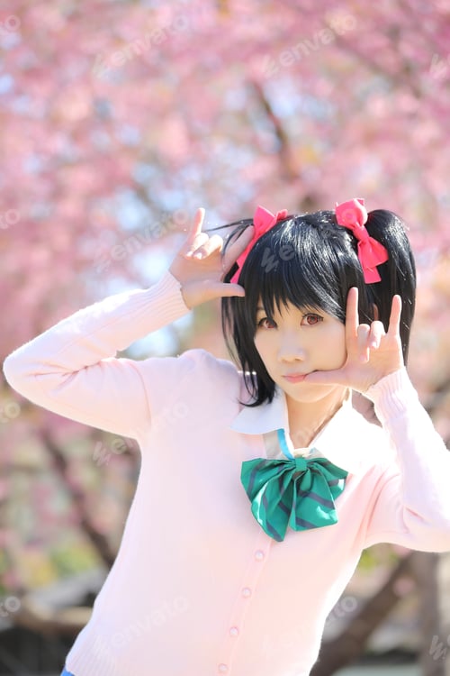 Preview: Asian Schoolgirl With Nature