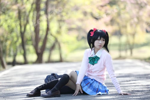 Preview: Asian Schoolgirl With Nature