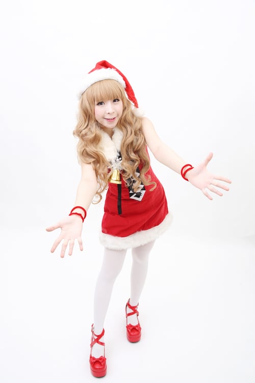 Preview: Christmas Asian Woman Portrait With Christmas Gift