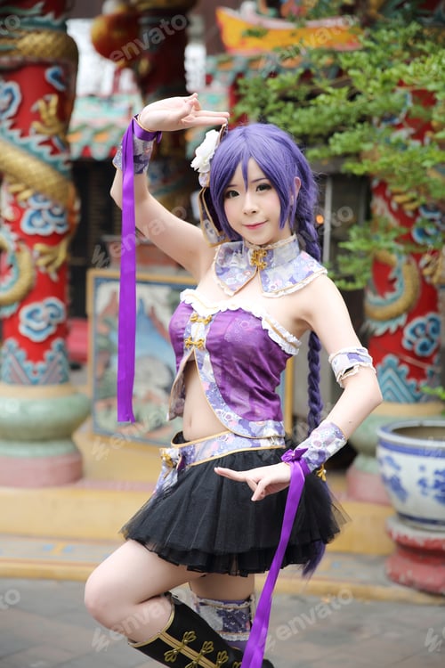 Preview: Portrait Of Asian Young Woman Dancing With Purple Chinese Dress Cosplay With Temple