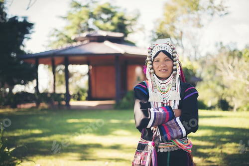 Preview: Woman Hill Tribe Hmong Hilltribe In Beautiful Costume Dress