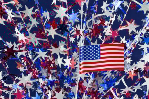 Preview: Festive Patriotic Decorations with American Flag