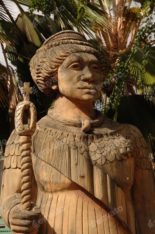 Preview: Wooden Sculpture