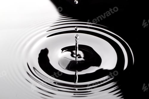 Preview: Black Abstract Water Surface And Drip Texture