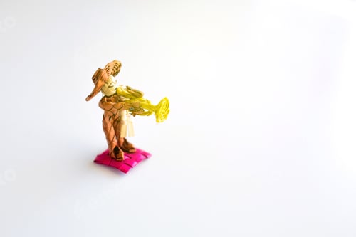 Preview: Woven Figure with Horn Standing on Pink Pillow