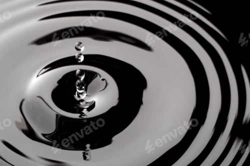 Preview: Black Abstract Water Surface And Drip Texture