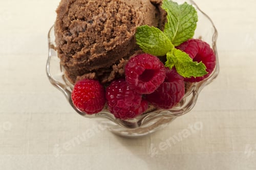 Preview: Delicious And Creamy Chocolate Ice Cream With Fresh Fruit Raspberries