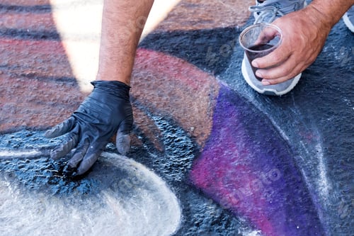 Preview: Competitors Using Their Tools To Draw At A Chalk Contest