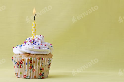 Preview: Birthday Cupcake