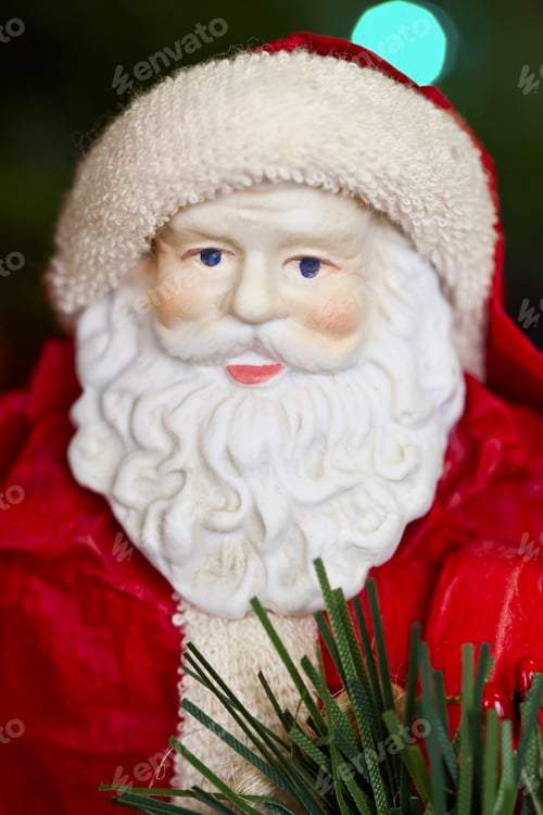 Preview: Santa Claus Figurine In A Festive Setting