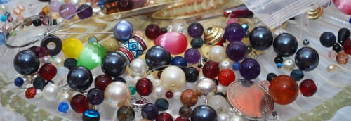 Preview: Decor Bead Earrings Background