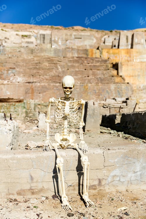 Preview: Skeleton Posing In Mining Ruins In The Desert On A Hot Day