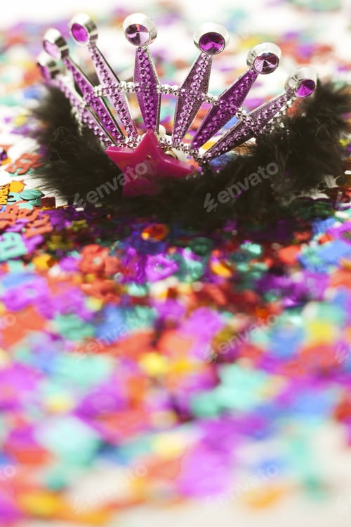 Preview: Selective Focus Confetti Background With A Party Crown