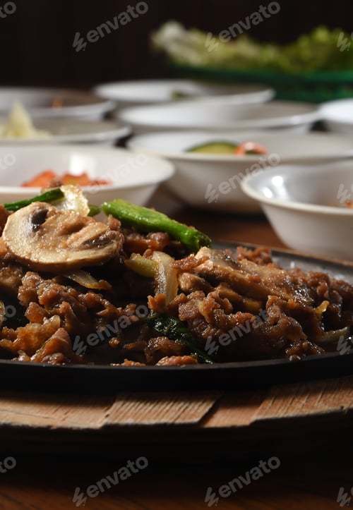 Preview: Bulgogi Meal Vertical On Table