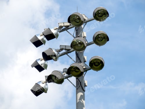 Preview: Closeup Of A Set Of 12 High Intensity Stadium Lights On A Pole