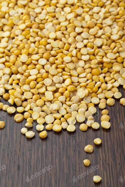 Preview: Detailed Shot Of Yellow Food Grains.